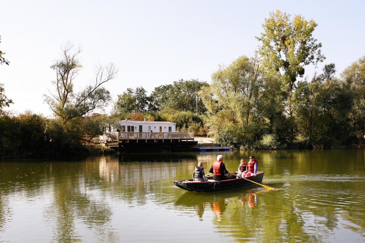 Les Etangs De La Bassee Hotel Gravon Exterior photo