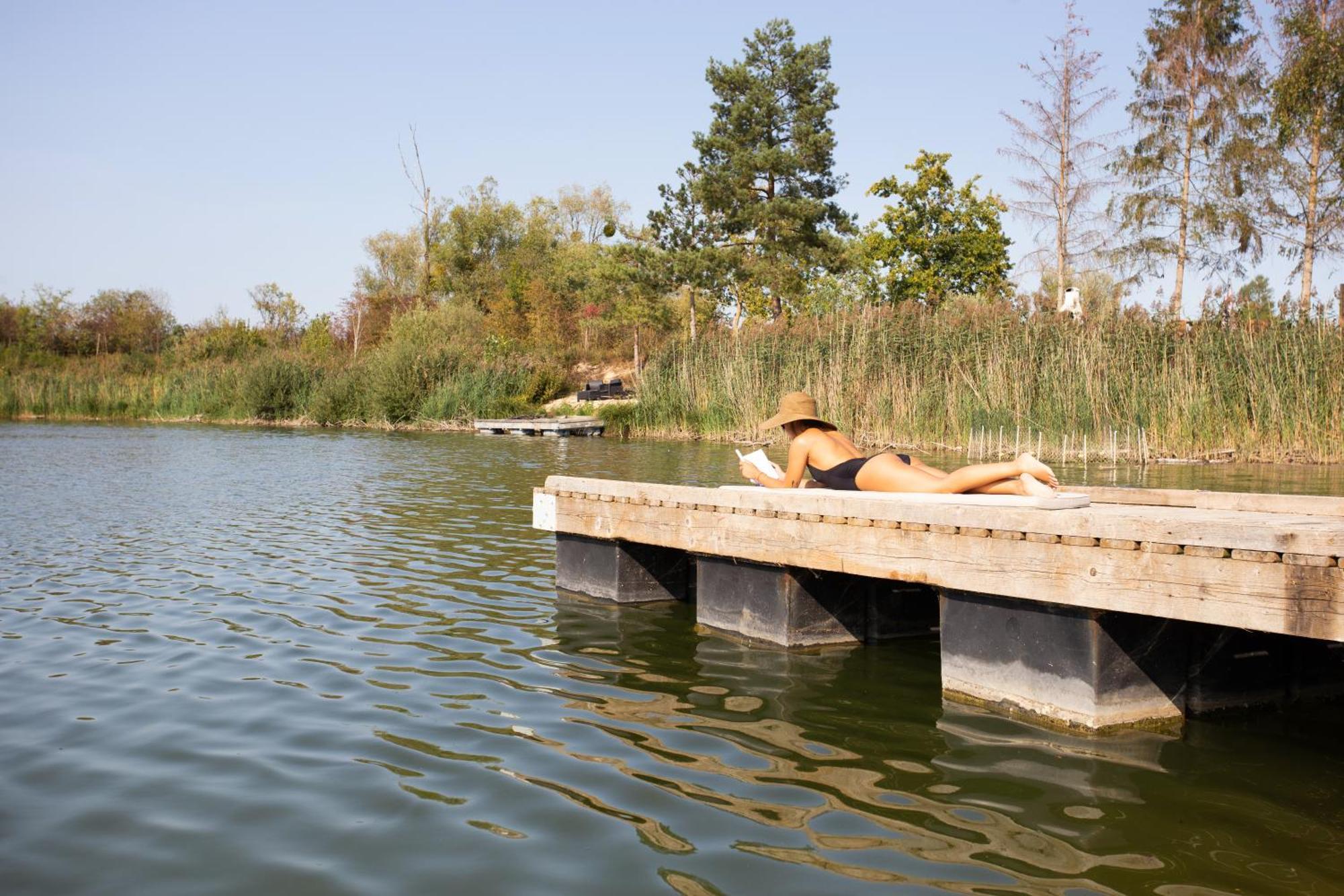 Les Etangs De La Bassee Hotel Gravon Exterior photo